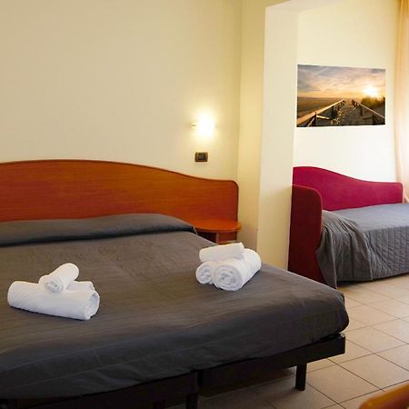Hotel Villa Maria Cesenatico Buitenkant foto