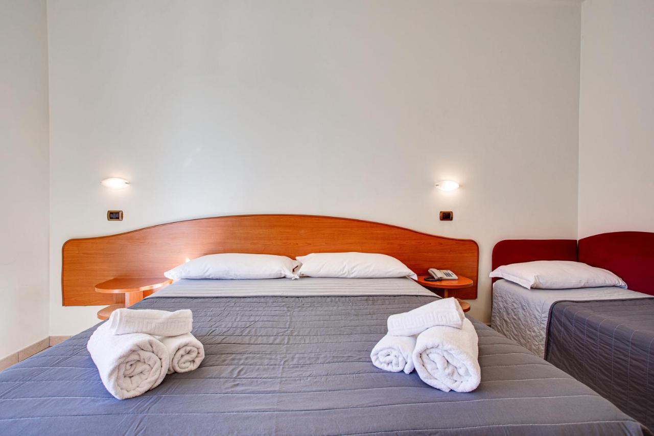 Hotel Villa Maria Cesenatico Buitenkant foto